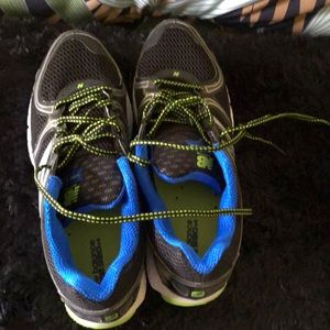 New Balance men’s sneakers. Worn once